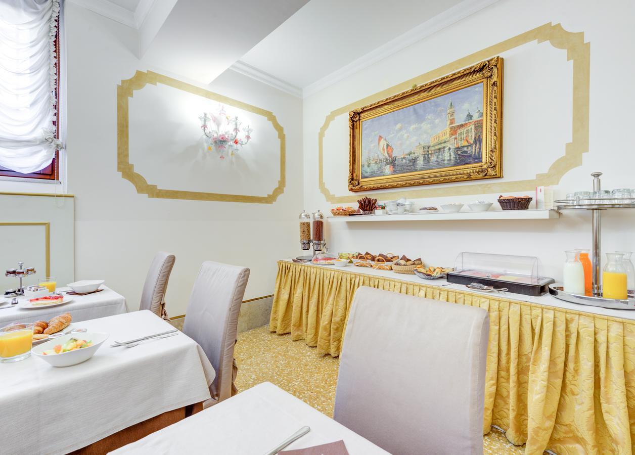 Hotel Al Duca Di Venezia Exterior foto